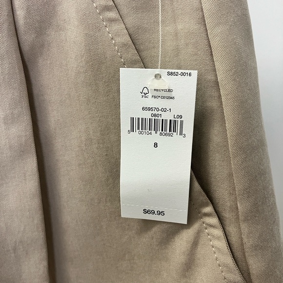 Gap short soft suit pleated size 8 - Picture 8 of 8